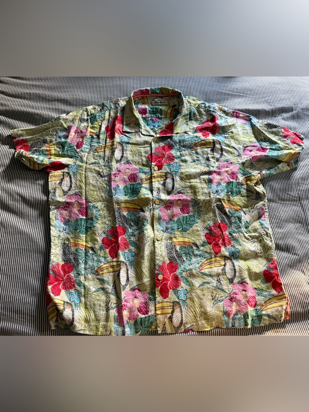 Tommy Bahama Linen Light Green Floral Button-Front Shirt with Red & Pink Flowers
